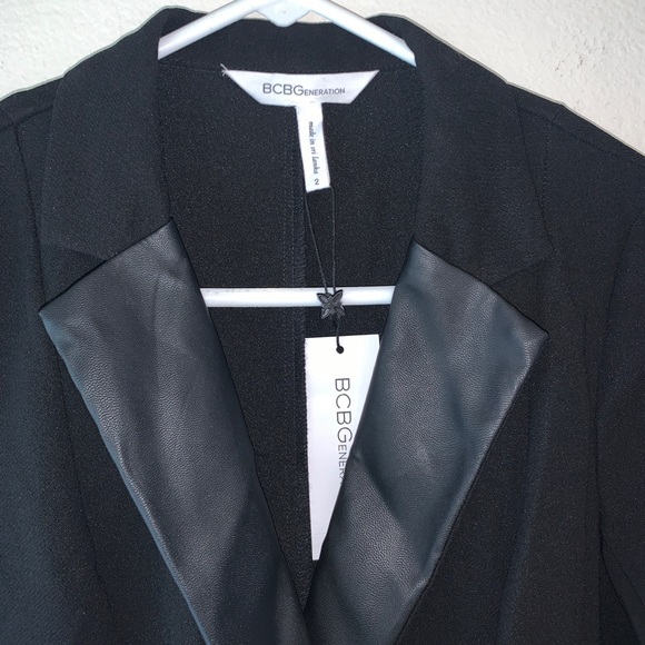 BCBGeneration Black Blazer - Picture 2 of 3